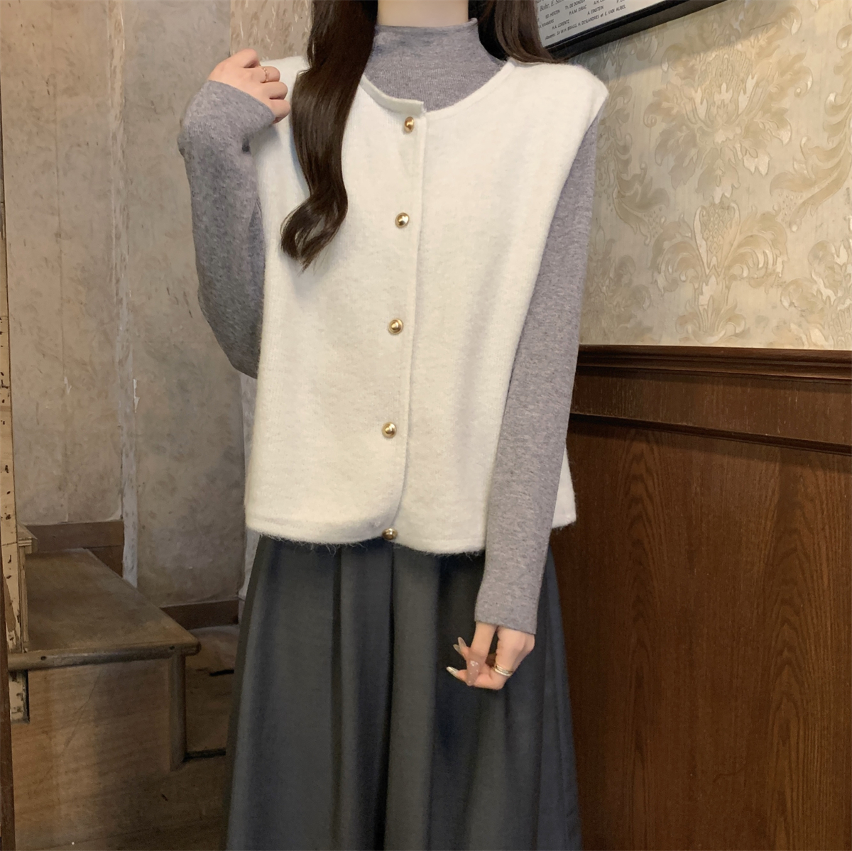 Loose Fit Round Neck Sweater 4