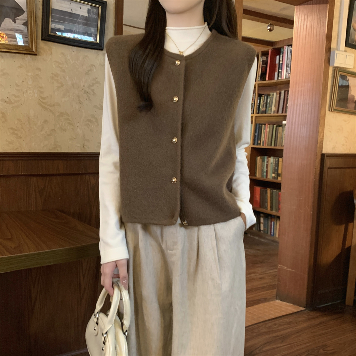 Loose Fit Round Neck Sweater