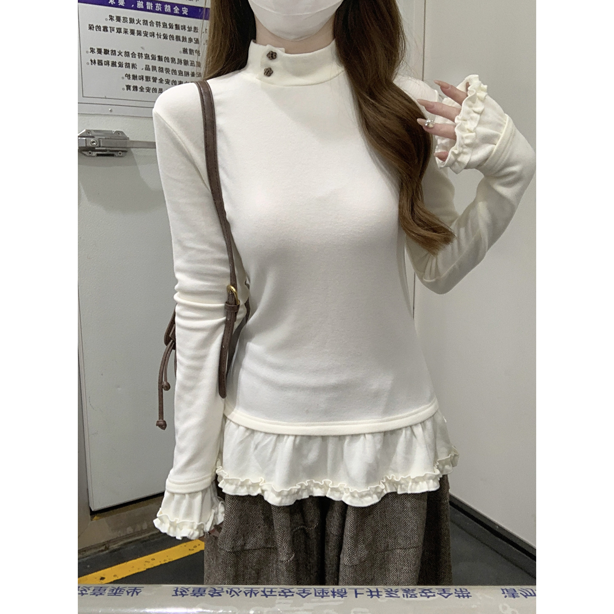 Mock Neck T-Shirt with Ruffle 3