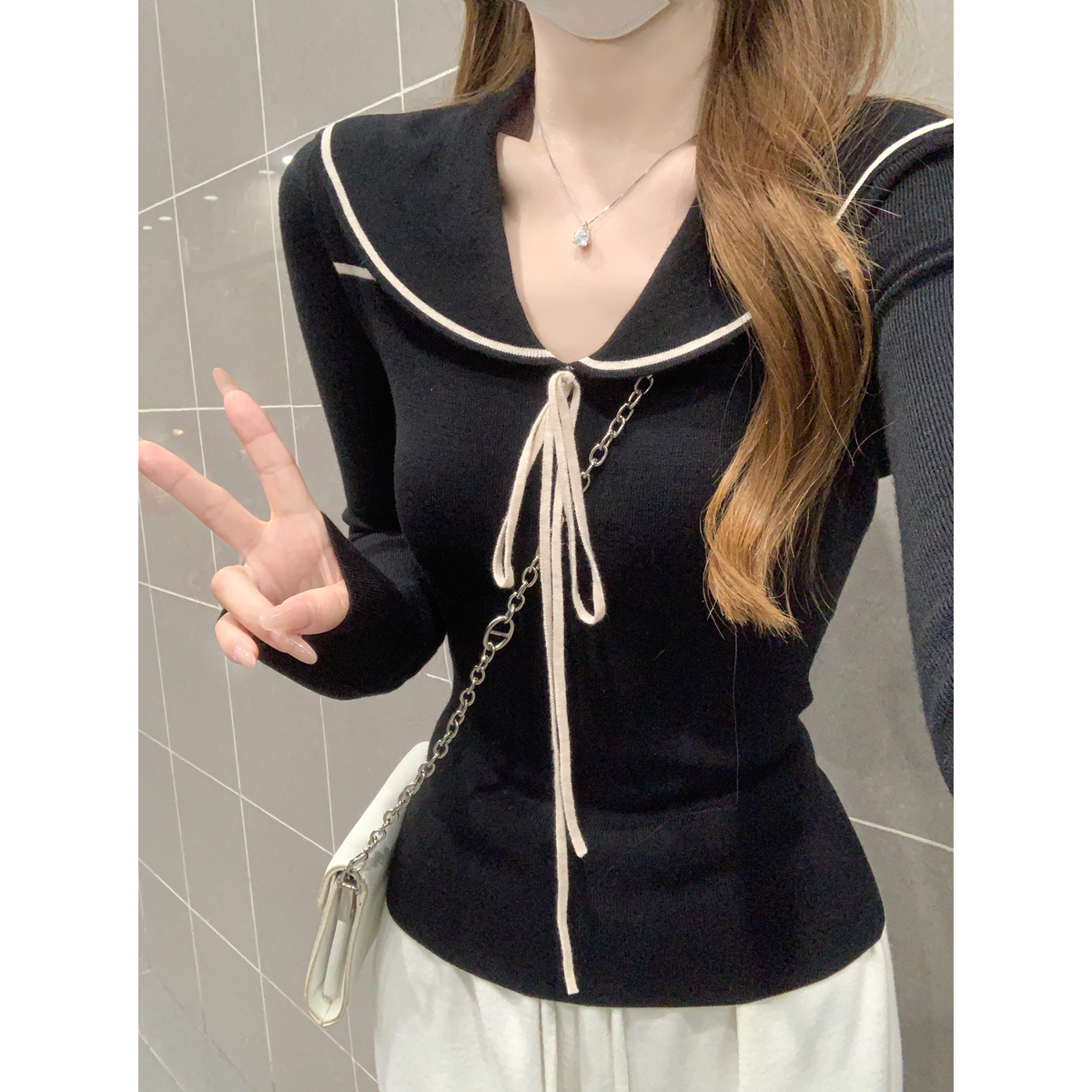 Slim Fit Peter Pan Collar Sweater 3