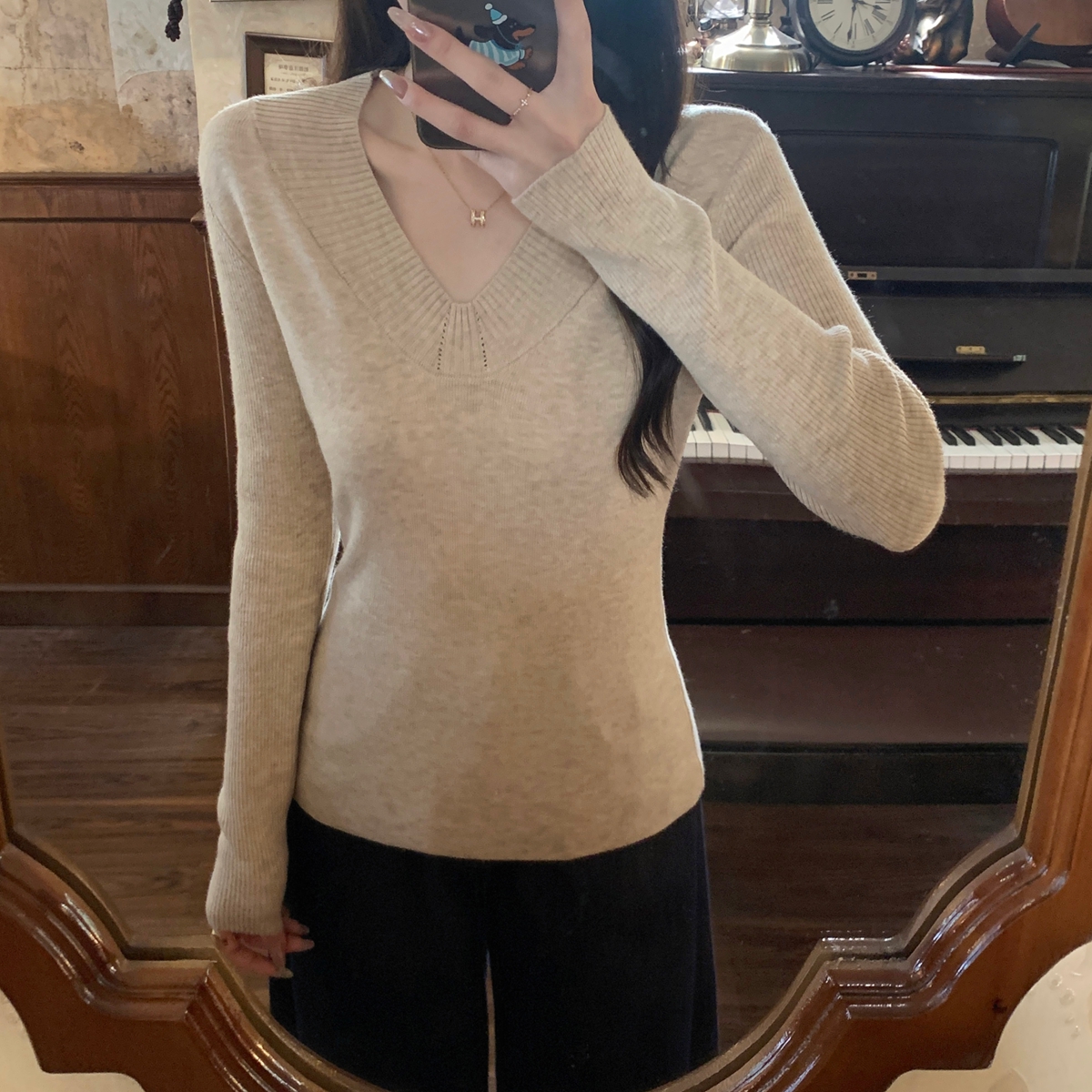 Slim Fit V-Neck Sweater 5