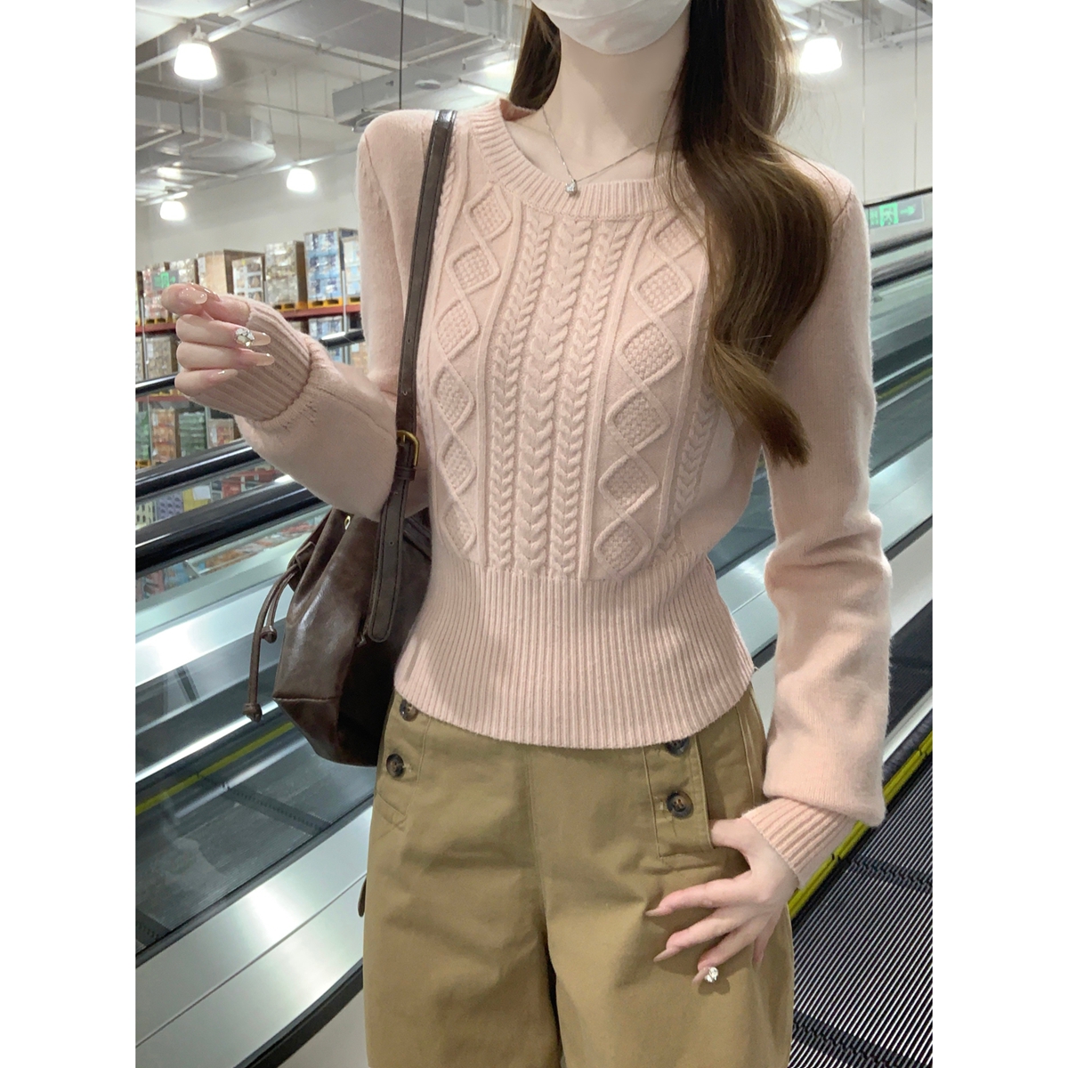 Round Neck Sweater Cable Knit 4
