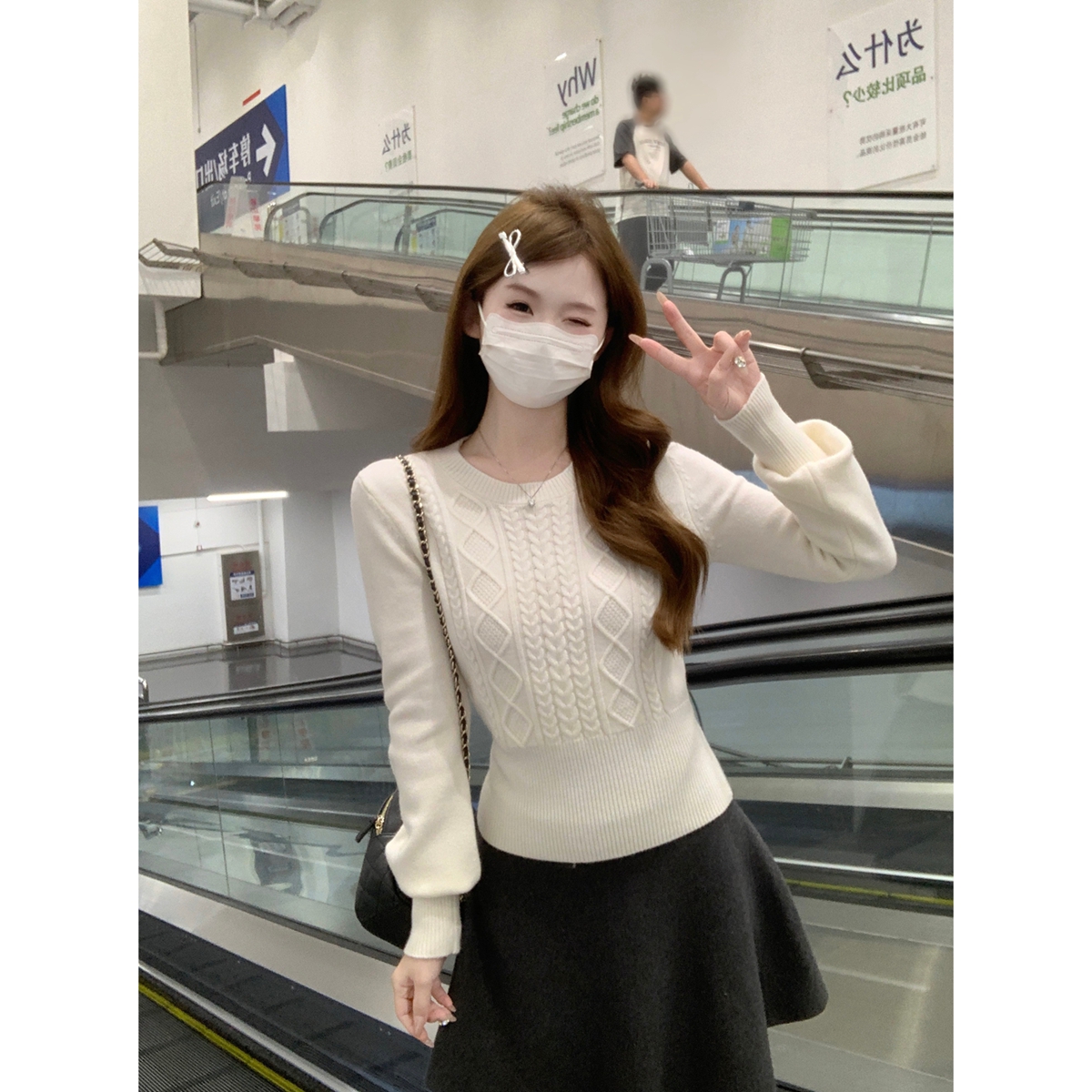 Round Neck Sweater Cable Knit 5