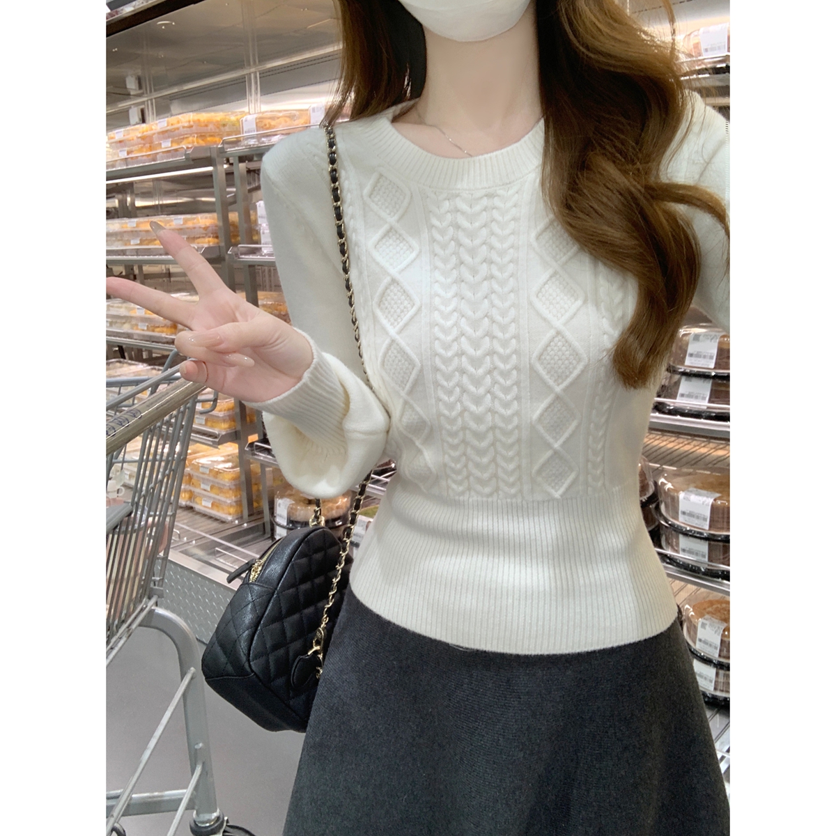 Slim Fit Round Neck Sweater Cable Knit 2