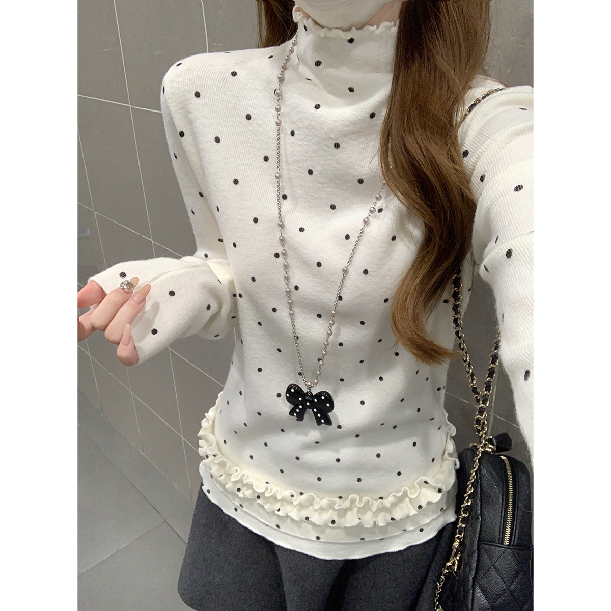 Round Neck Sweater with Ruffle